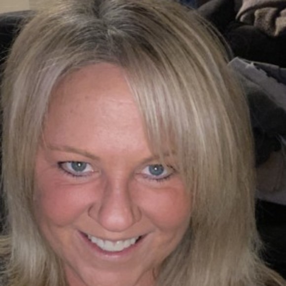 Profile picture of Melinda Cihone