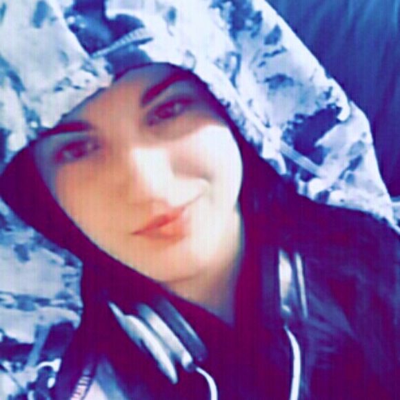 Profile picture of Vee DoIreallyneedtoputmylastname