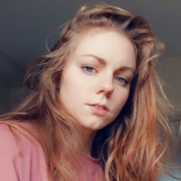 Profile picture of Zee