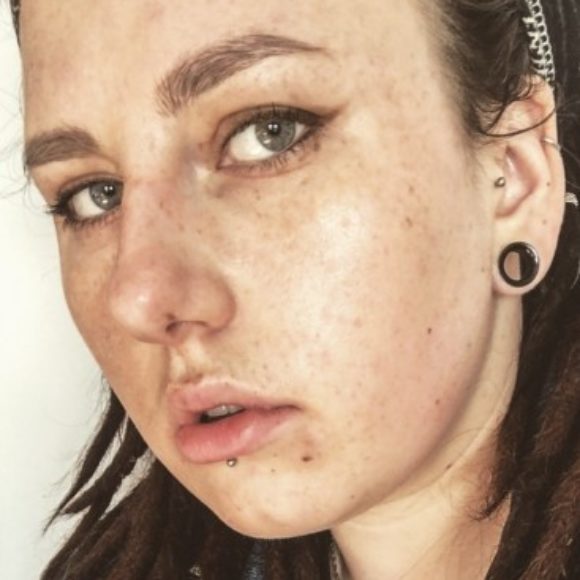 Profile picture of Julia