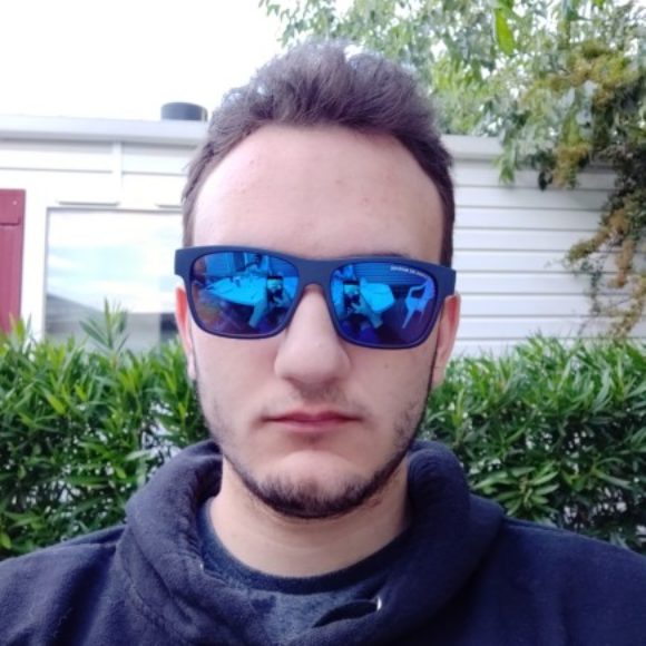 Profile picture of Andrew