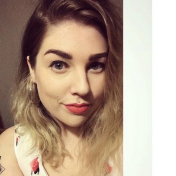 Profile picture of Alyce Nicole Johnston